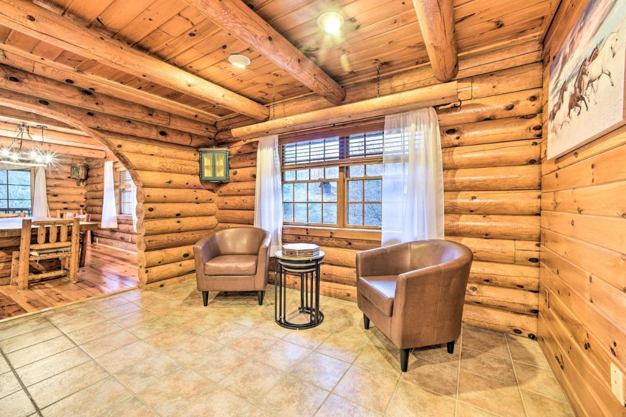 Spacious Cabin With Decks Near Saratoga Springs Middle Grove Buitenkant foto