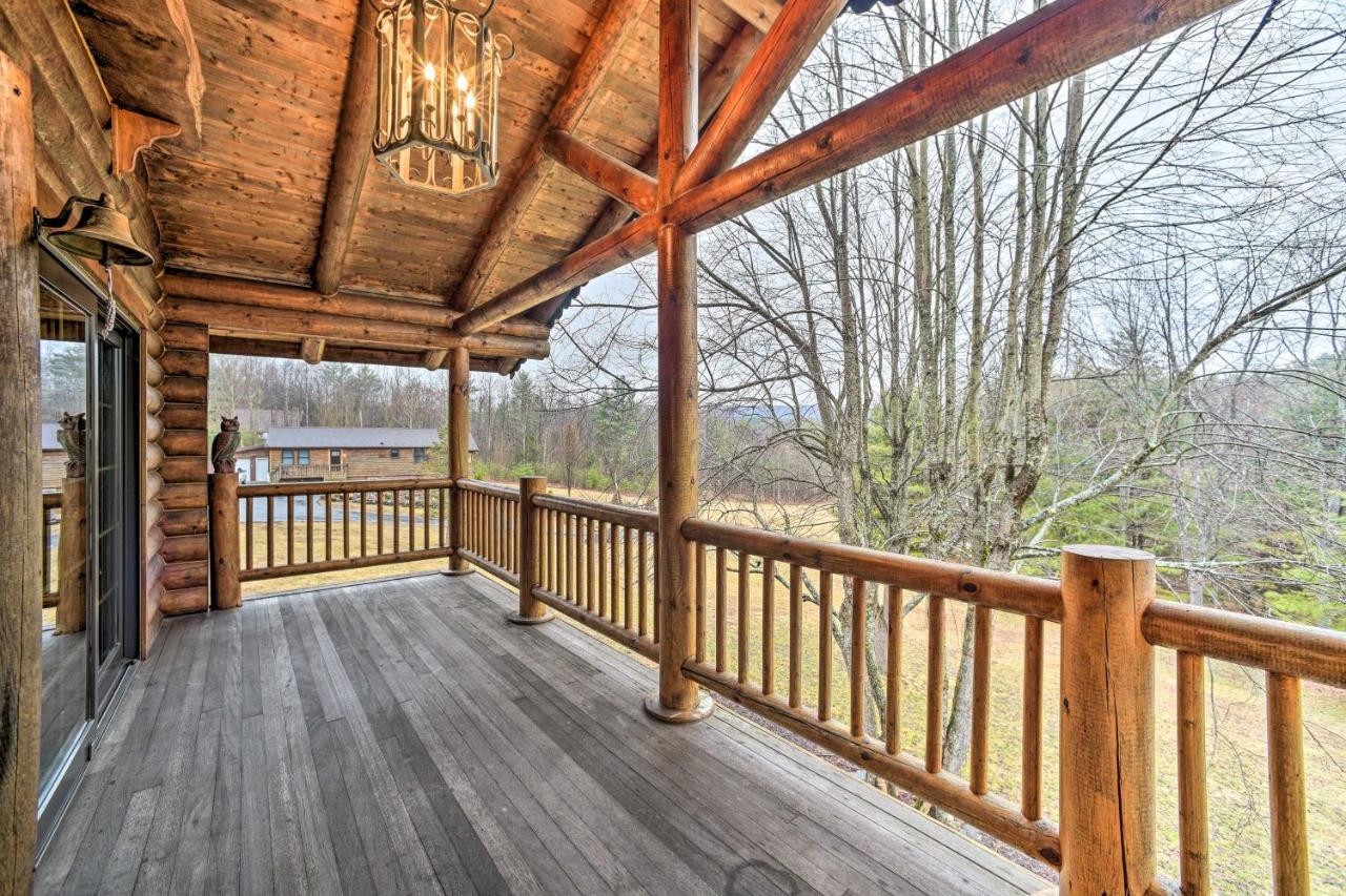 Spacious Cabin With Decks Near Saratoga Springs Middle Grove Buitenkant foto