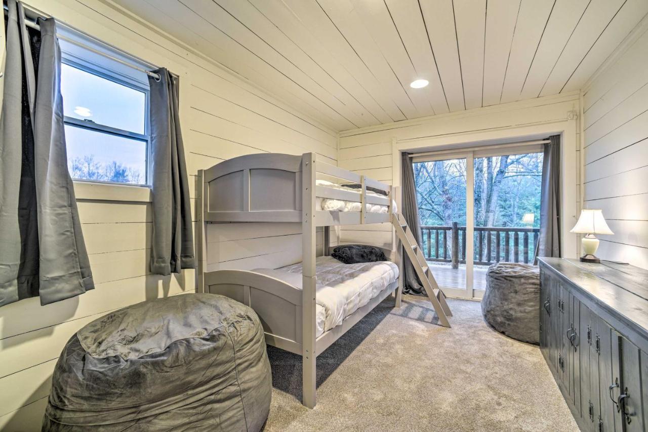 Spacious Cabin With Decks Near Saratoga Springs Middle Grove Buitenkant foto